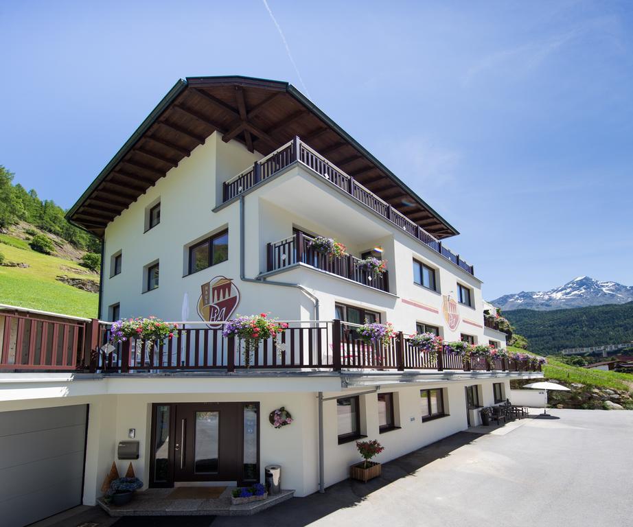 Haus Pia Apartment Solden Bagian luar foto