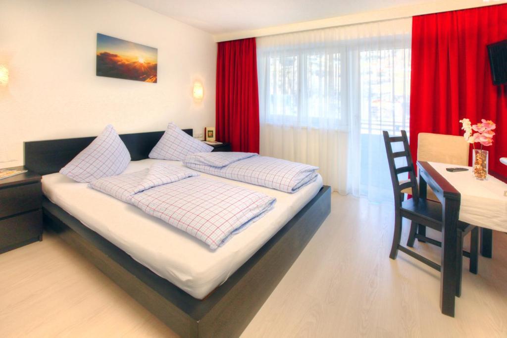 Haus Pia Apartment Solden Ruang foto
