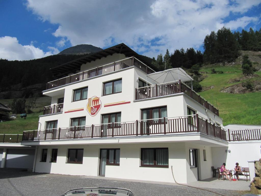 Haus Pia Apartment Solden Bagian luar foto